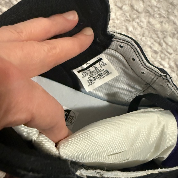 Nike Air Jordan 1 Retro OG Court Purple High-Top Sneakers 6.5Y